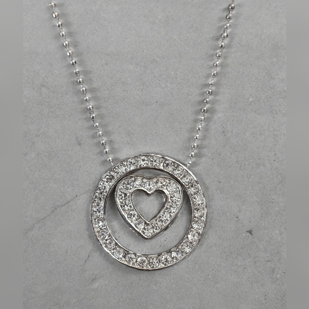 🌟3/$15 Silver Circle and Heart Rhinestone Necklace